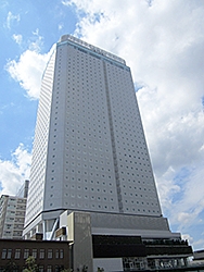 19年9月に開業した日本最大級のアパホテル＆リゾート〈横浜ベイタワー〉